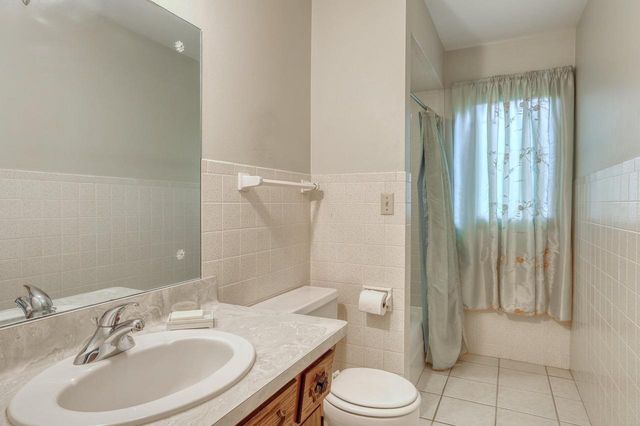 3910 Fresno ROAD, Brookfield, WI 53045