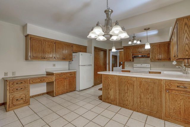 3910 Fresno ROAD, Brookfield, WI 53045