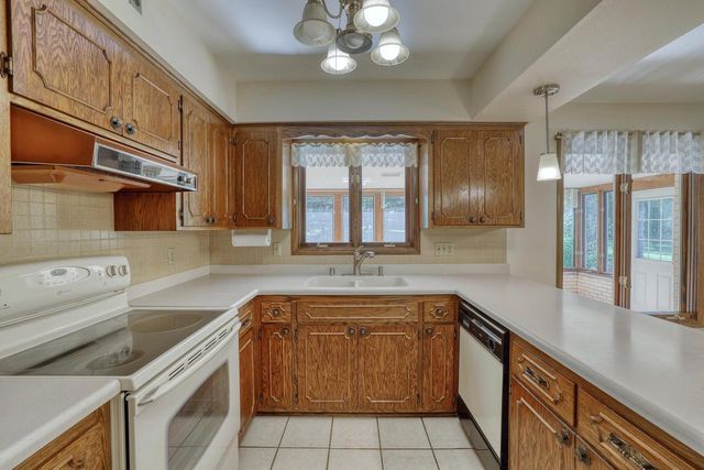3910 Fresno ROAD, Brookfield, WI 53045