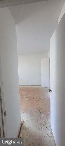 12705 DARA DR #103, Woodbridge, VA 22192