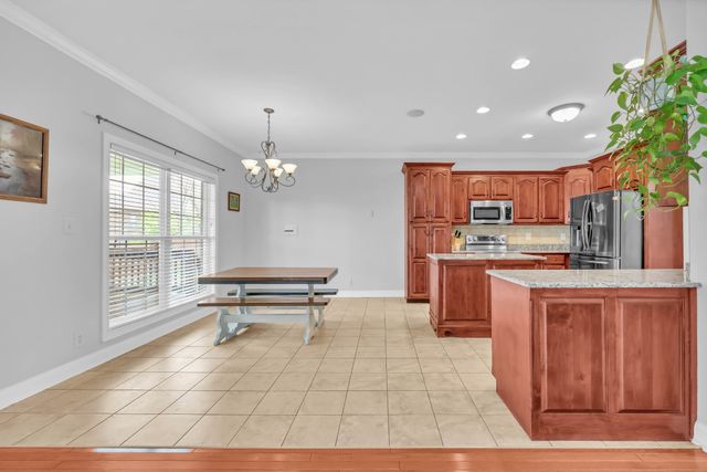 225 SPRING TERRACE LANE, Clarksville, TN 37040