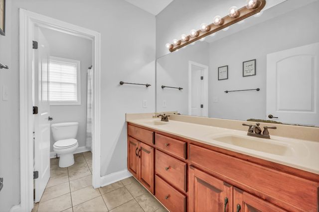 225 SPRING TERRACE LANE, Clarksville, TN 37040