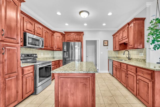 225 SPRING TERRACE LANE, Clarksville, TN 37040