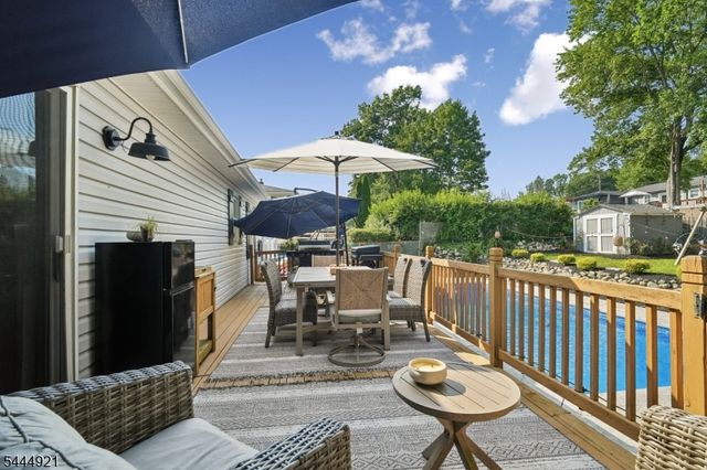22 Summit Rd, Jefferson Twp., NJ 07438
