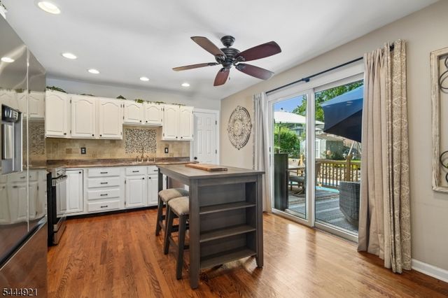 22 Summit Rd, Jefferson Twp., NJ 07438