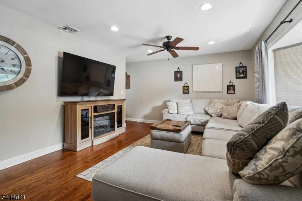 22 Summit Rd, Jefferson Twp., NJ 07438 — photo 4