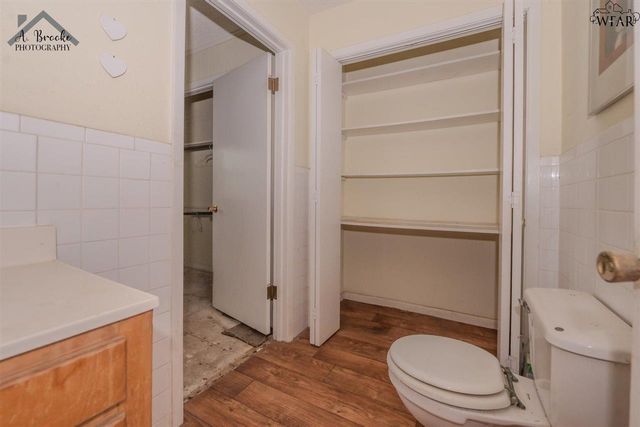 502 N HOOK STREET, Henrietta, TX 76365