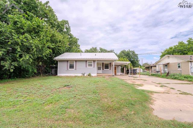502 N HOOK STREET, Henrietta, TX 76365