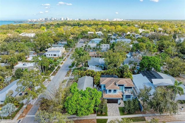 3625 JACINTO COURT, Sarasota, FL 34239