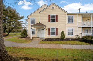 204 Fairview Circle, Middle Island, NY 11953