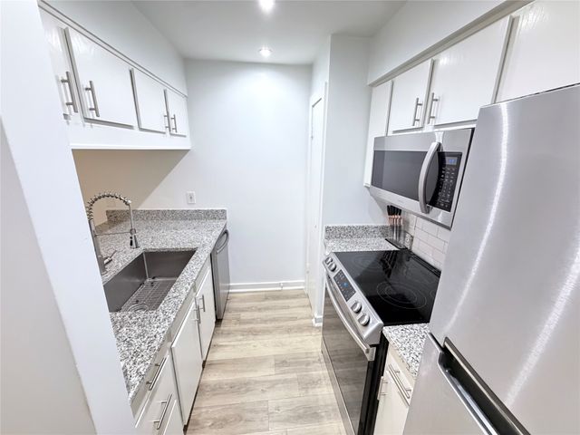 4837 Cedar Springs Road 110, Dallas, TX 75219