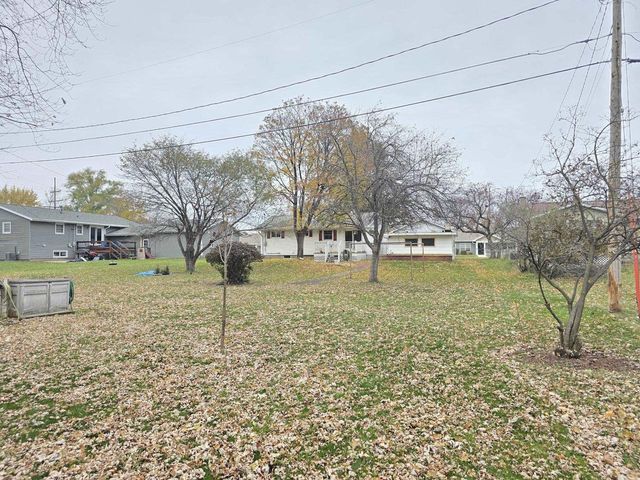 263 BUEHLER AVENUE, Nekoosa, WI 54457