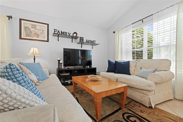 422 TROON CIRCLE, Davenport, FL 33897