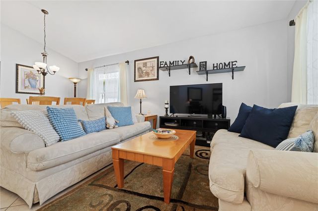 422 TROON CIRCLE, Davenport, FL 33897