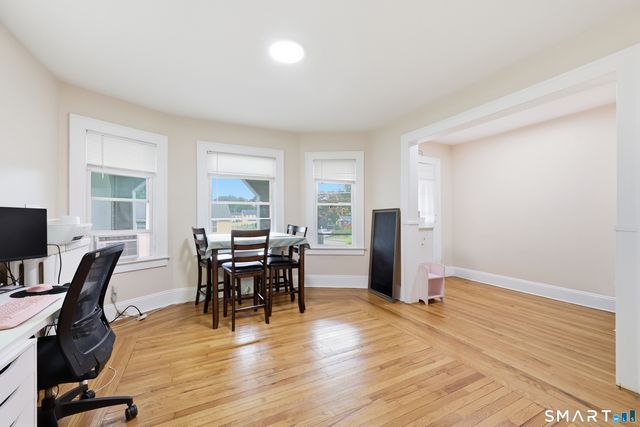 36 Brookline Avenue, Bloomfield, CT 06002
