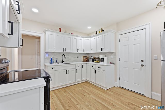 36 Brookline Avenue, Bloomfield, CT 06002
