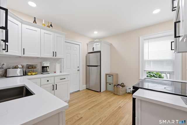 36 Brookline Avenue, Bloomfield, CT 06002