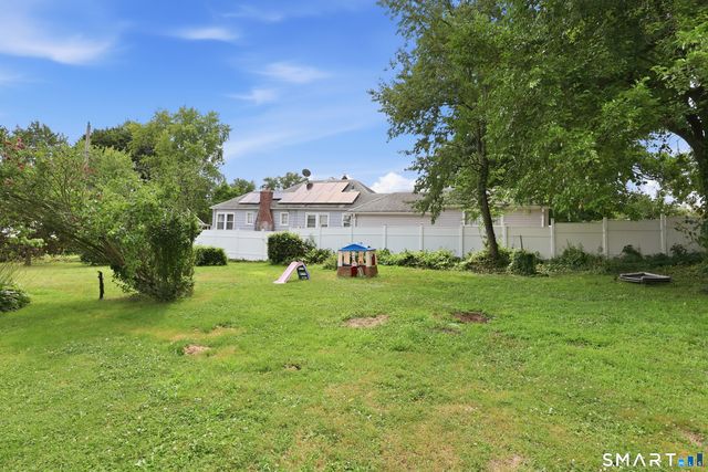 36 Brookline Avenue, Bloomfield, CT 06002