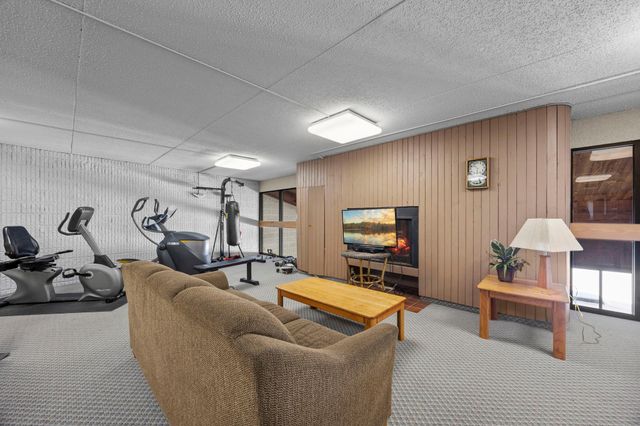 5120 W 102nd Street 204, Bloomington, MN 55437