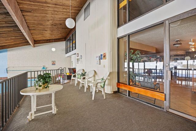 5120 W 102nd Street 204, Bloomington, MN 55437