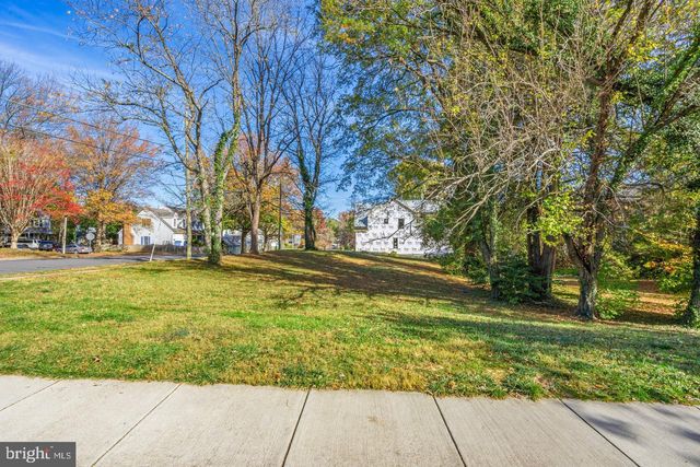 6252 23RD ST N, Arlington, VA 22205