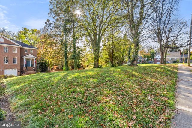 6252 23RD ST N, Arlington, VA 22205