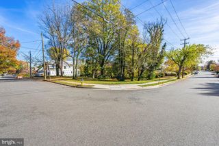 6252 23RD ST N, Arlington, VA 22205