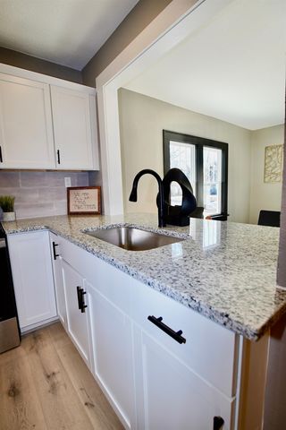 542 S Erie St, Wichita, KS 67211