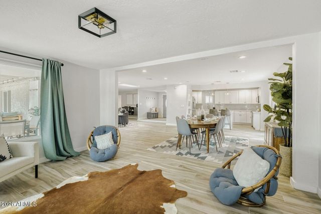 2538 N 50TH Street, Phoenix, AZ 85008