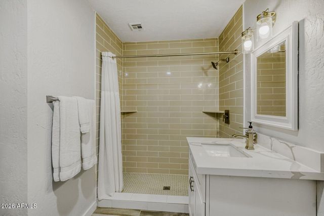 2538 N 50TH Street, Phoenix, AZ 85008