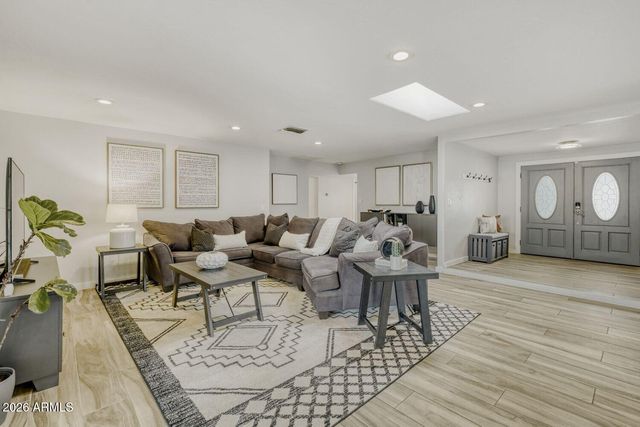 2538 N 50TH Street, Phoenix, AZ 85008