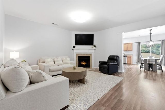 2059 Lakeshore Overlook Drive NW, Kennesaw, GA 30152