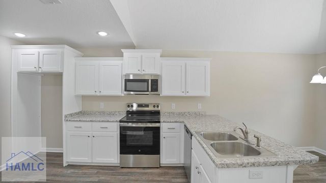 125 Pine Ridge Road, Jesup, GA 31545