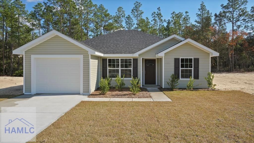 125 Pine Ridge Road, Jesup, GA 31545