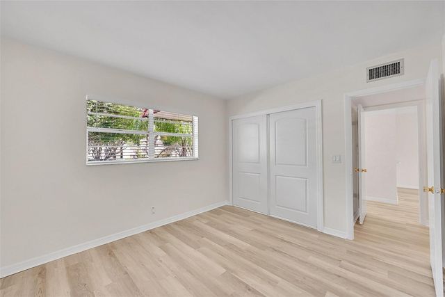 23 Abbey Lane 202, Delray Beach, FL 33446
