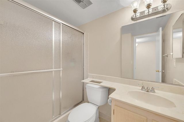23 Abbey Lane 202, Delray Beach, FL 33446