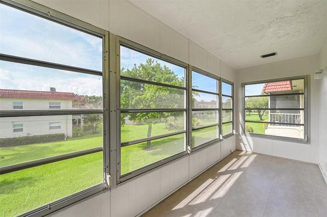 23 Abbey Lane 202, Delray Beach, FL 33446