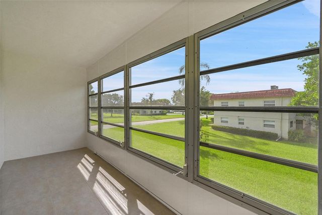 23 Abbey Lane 202, Delray Beach, FL 33446