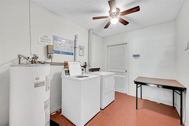 23 Abbey Lane 202, Delray Beach, FL 33446