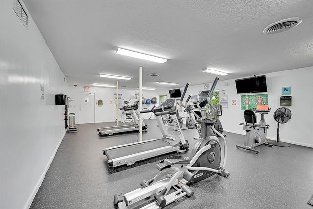23 Abbey Lane 202, Delray Beach, FL 33446