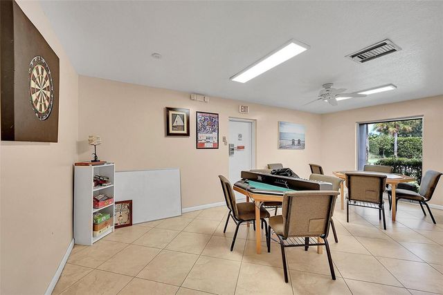 23 Abbey Lane 202, Delray Beach, FL 33446