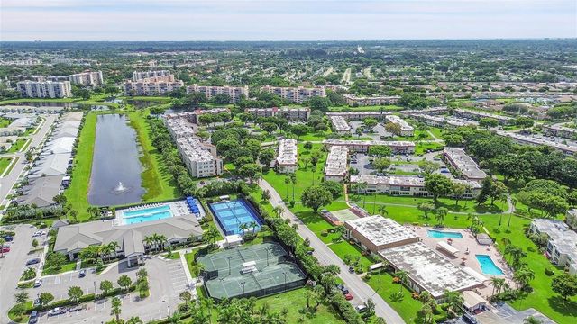23 Abbey Lane 202, Delray Beach, FL 33446