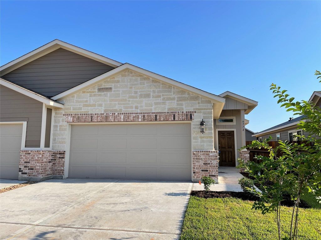 9772-9776 Grosbeak Lane, Magnolia, TX 77354