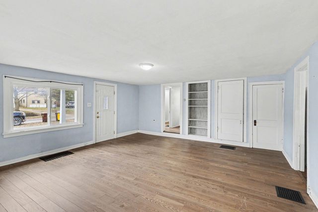 308 S Center Street, Stockbridge, MI 49285