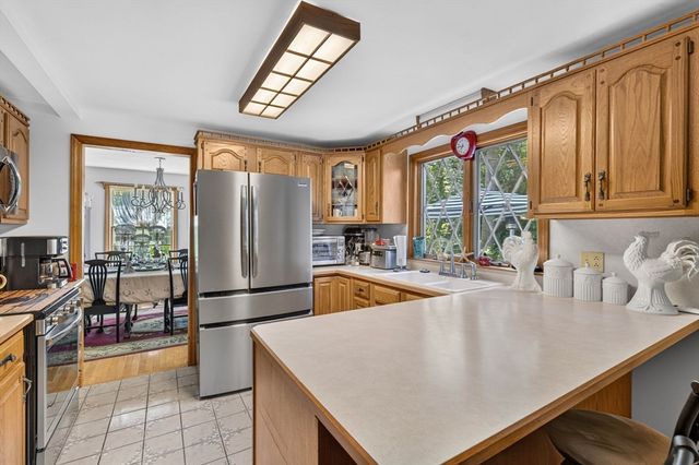 48 Ichabod Ln, Marion, MA 02738