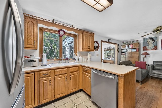 48 Ichabod Ln, Marion, MA 02738
