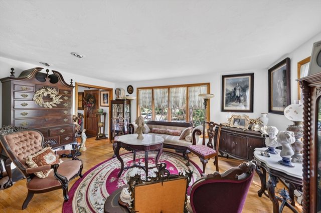 48 Ichabod Ln, Marion, MA 02738