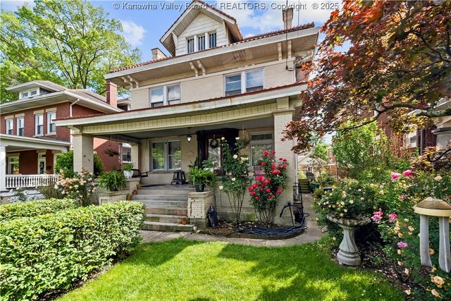 1565 Virginia Street E, Charleston, WV 25311