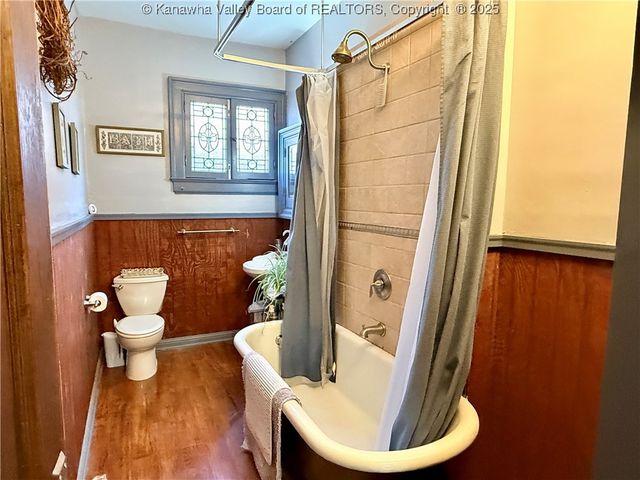 1565 Virginia Street E, Charleston, WV 25311