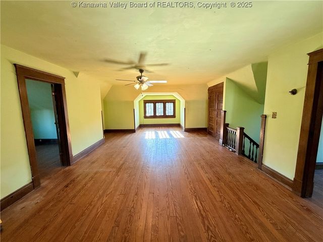 1565 Virginia Street E, Charleston, WV 25311